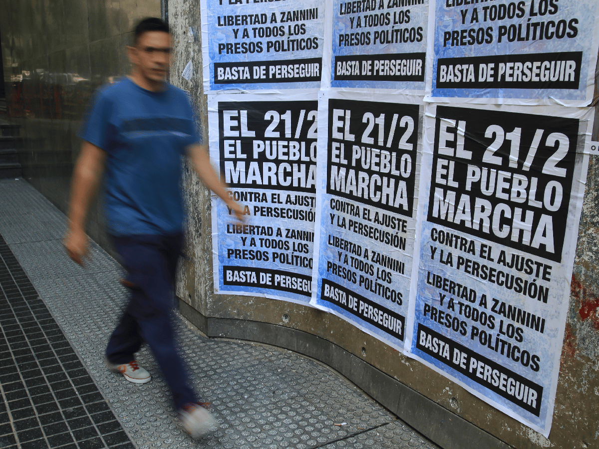 Moyano, las CTA, el kirchnerismo, la izquierda y agrupaciones sociales, marchan contra Macri