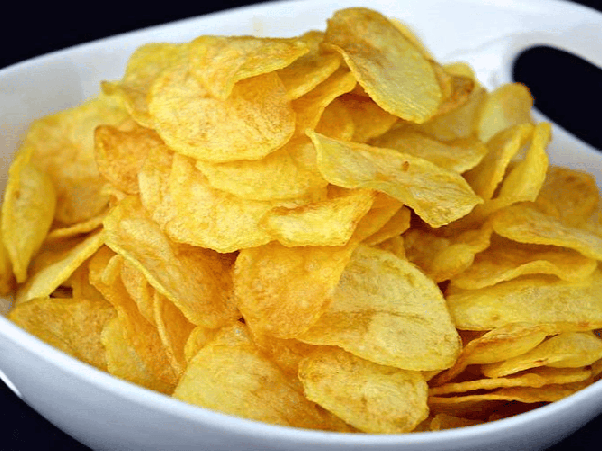 La Anmat prohibió unas papas fritas, un té, un queso y un aceite