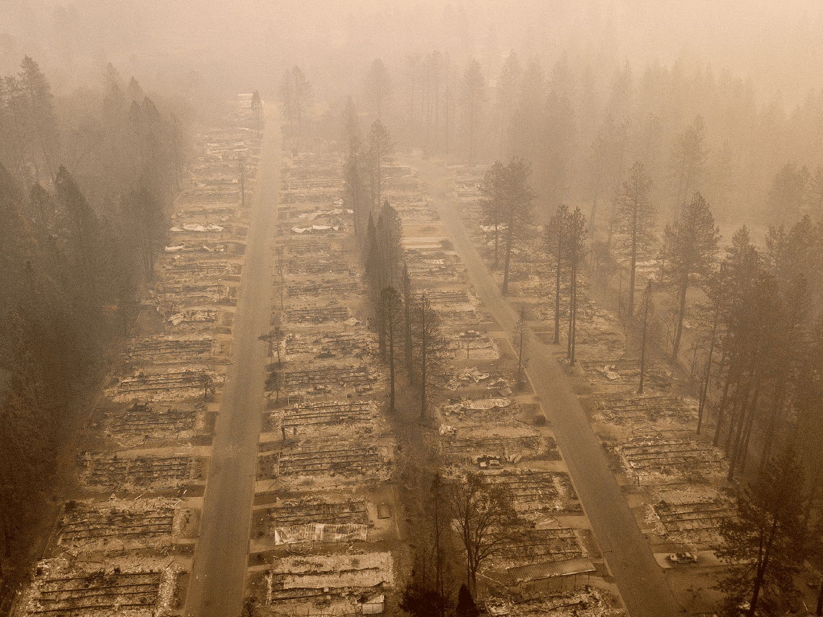 Hay más de 600 desaparecidos por el incendio en California