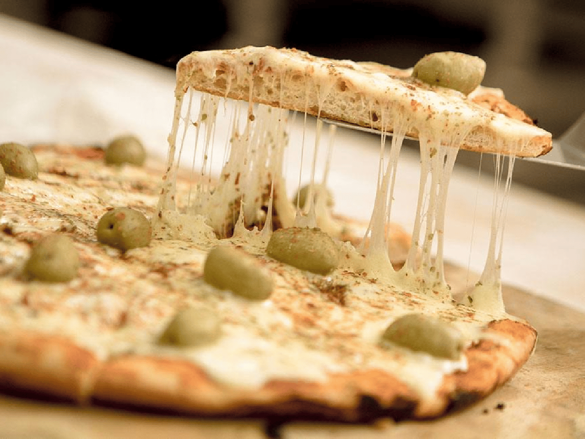 Un aliado en tiempos de aislamiento: ¿cómo surgió la pizza congelada?