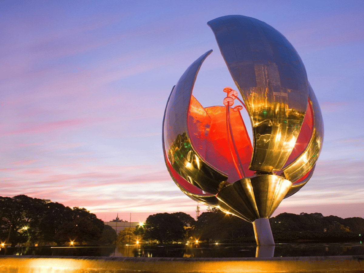 Flor de Buenos Aires: la historia del atractivo monumento porteño