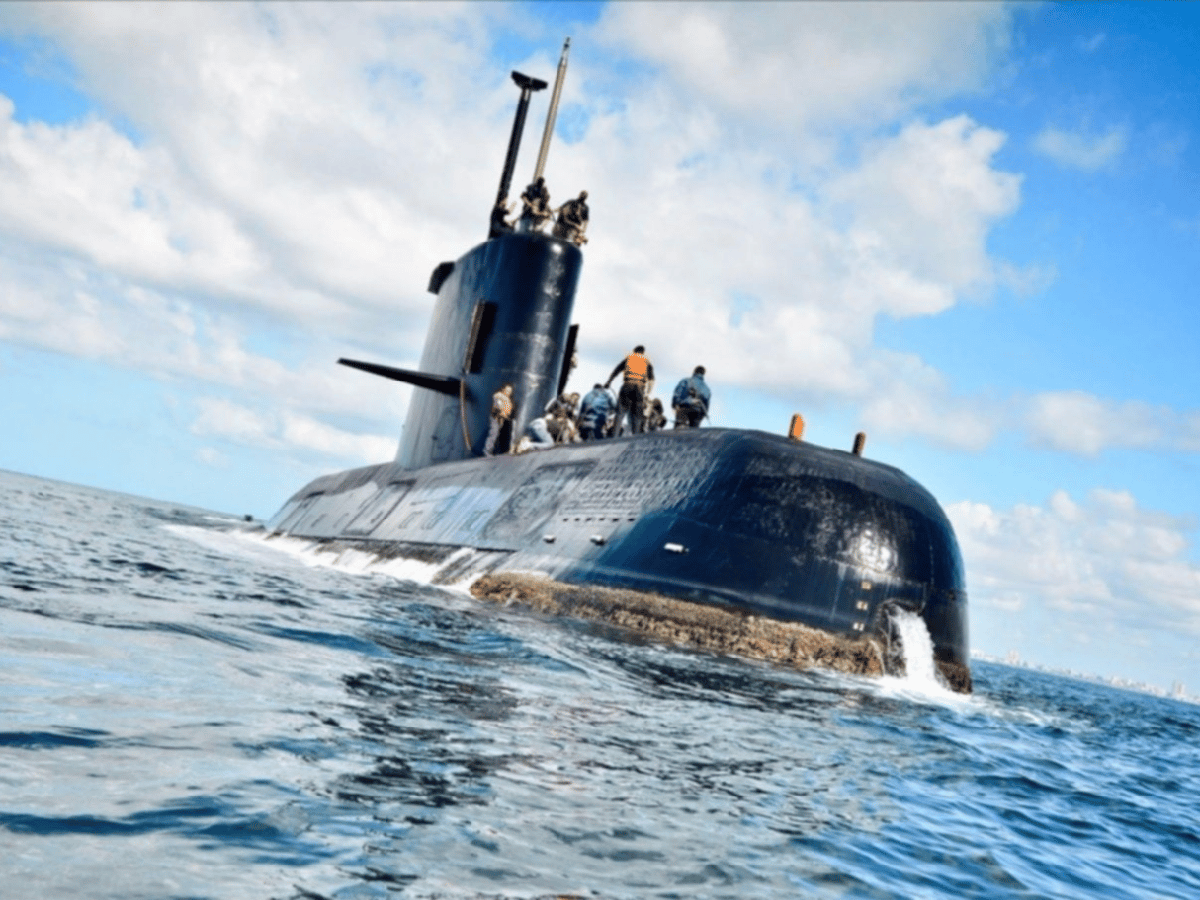Creen que el submarino se hundió por falla de una válvula