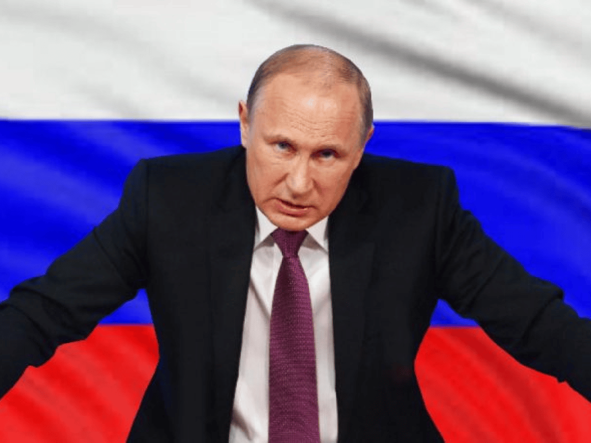 Putin anuncia un archivo para "tapar las sucias bocas" de los que intentan reescribir la historia