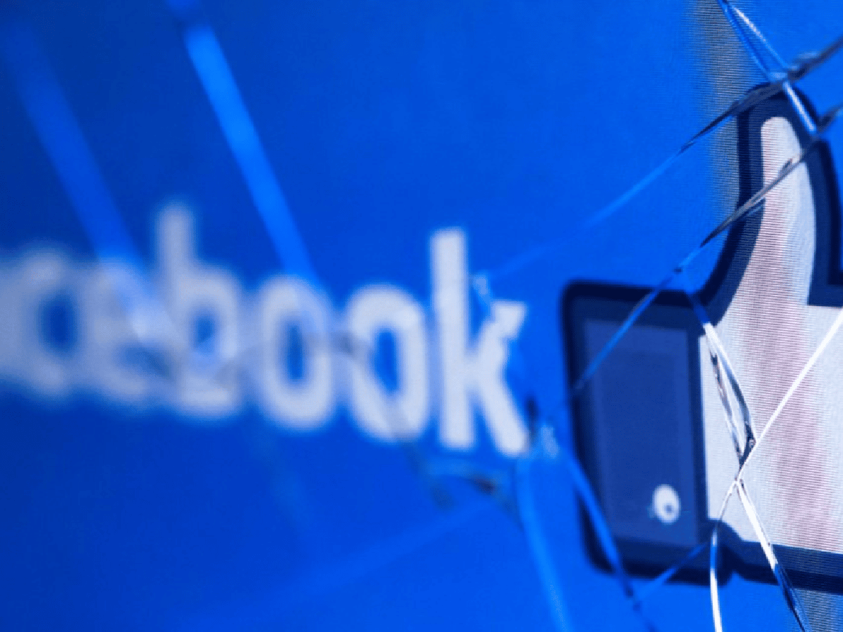 Facebook hizo públicos los posteos privados de millones de usuarios