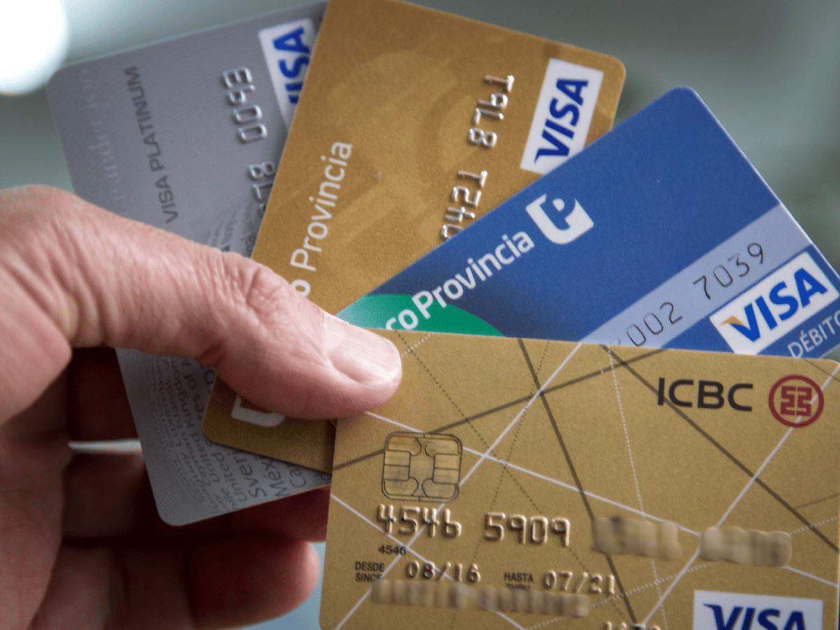 Crece el endeudamiento con tarjetas de crédito