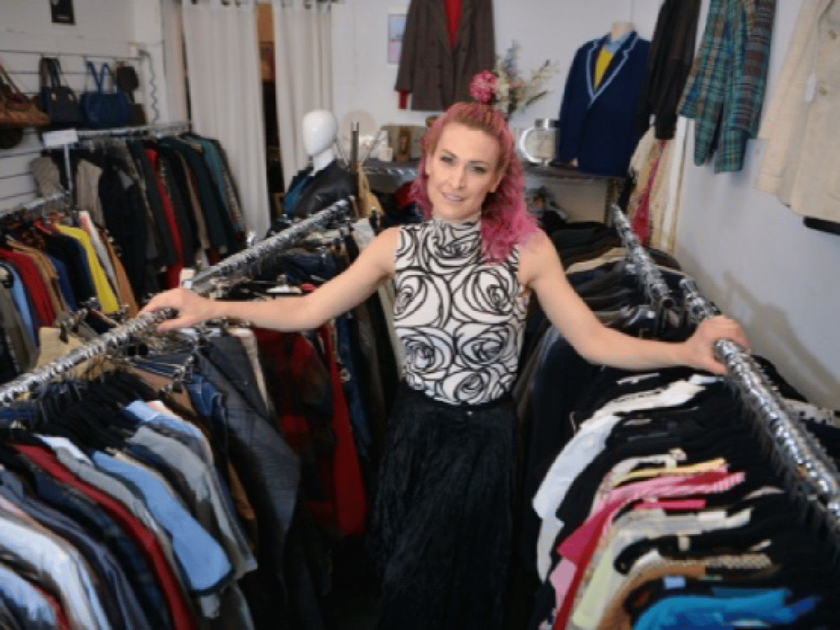 Tomar prestada la ropa y resistir al "fast fashion" en Sídney