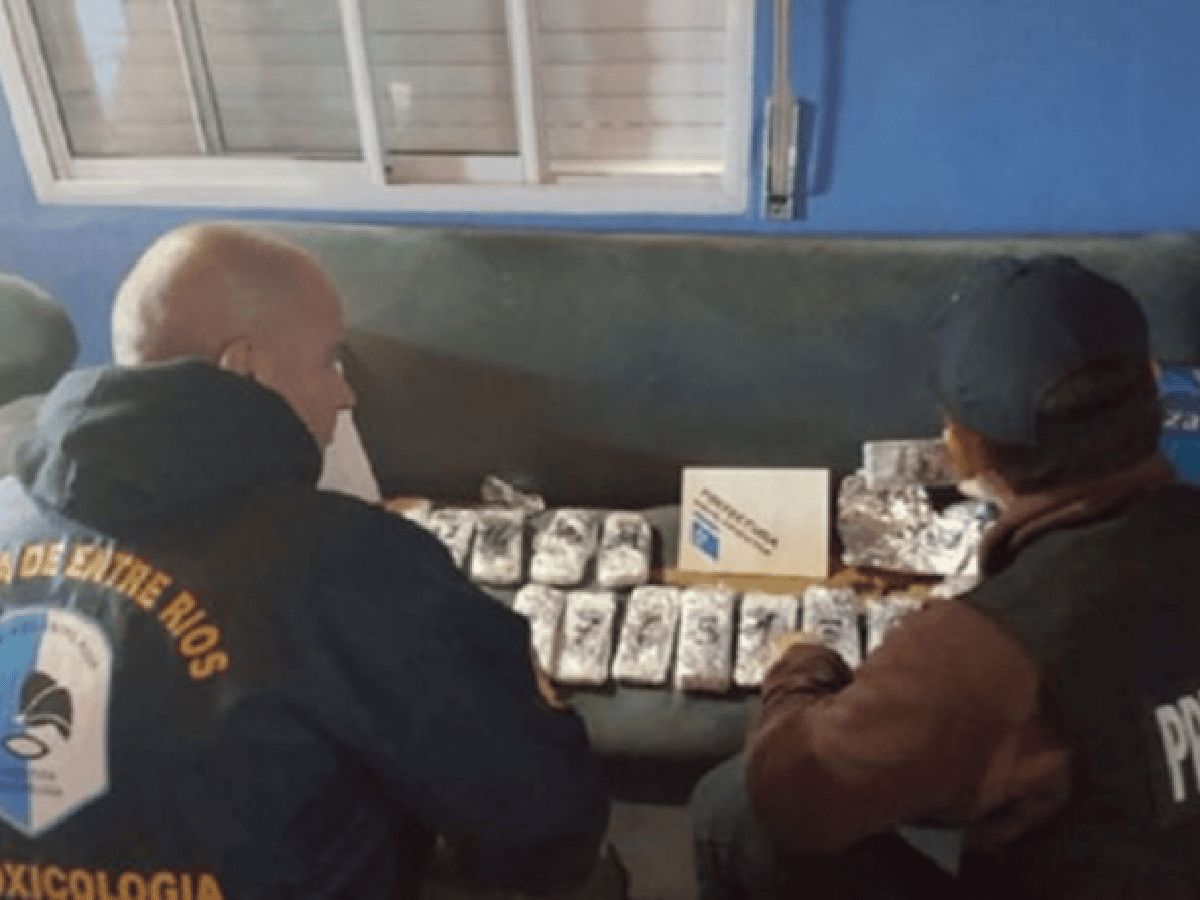 Secuestraron más de 300 mil dólares ocultos en el techo de una vivienda narco en Entre Ríos