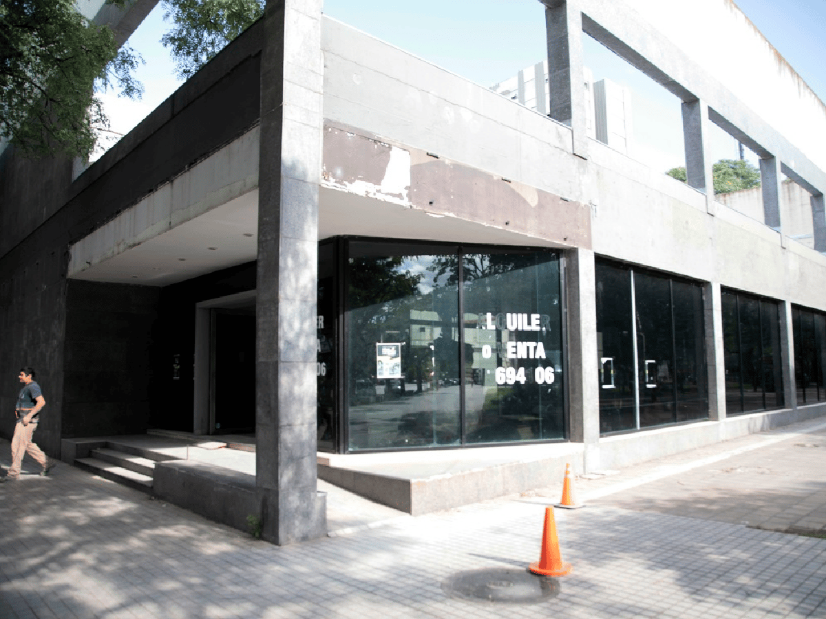 Disponen traslado de sucursal centro del Banco de Córdoba