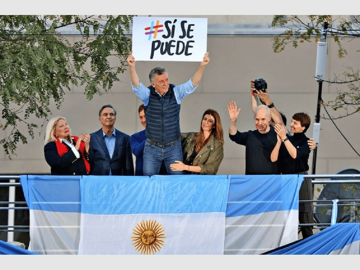 Macri llega a Santa Fe con la caravana del “Sí, se puede”