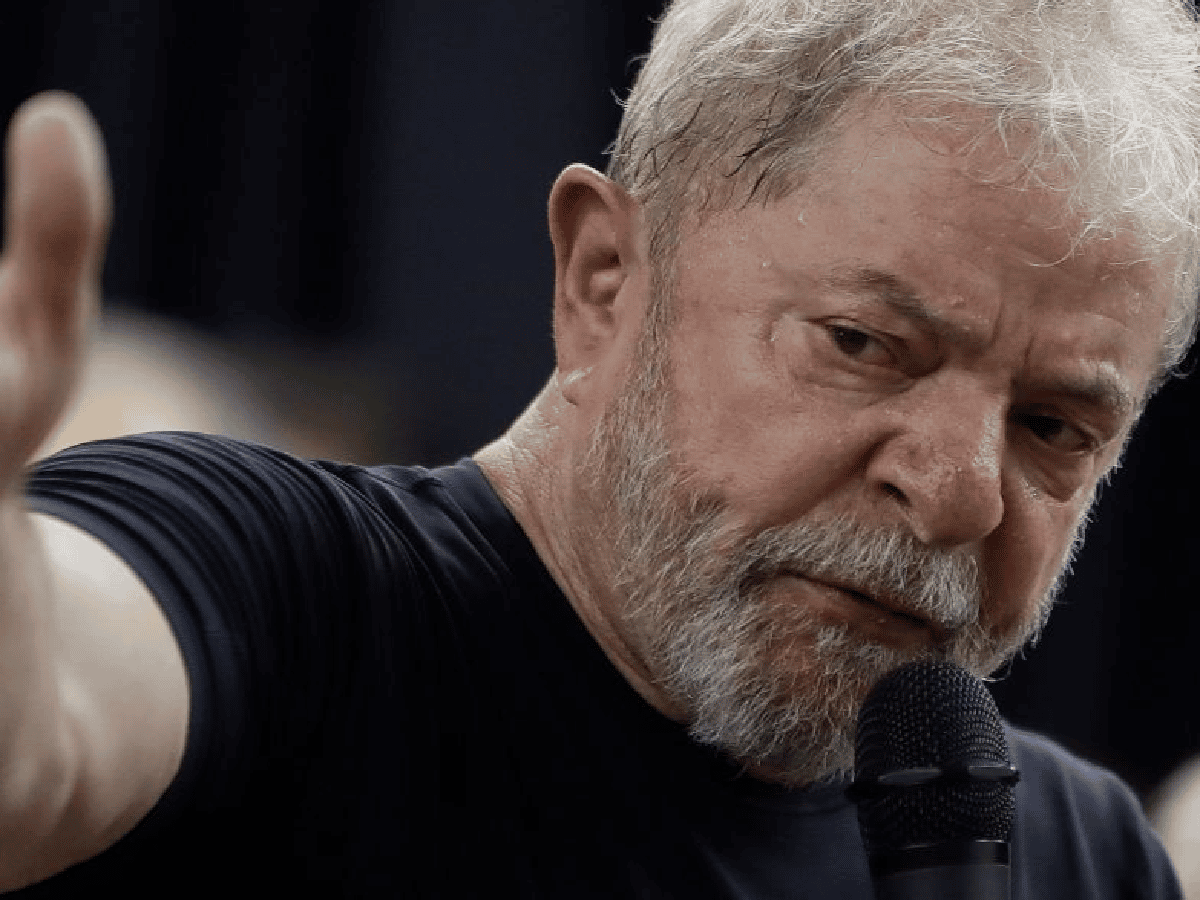 Los hijos de Bolsonaro contra la corte por el fallo a favor de Lula