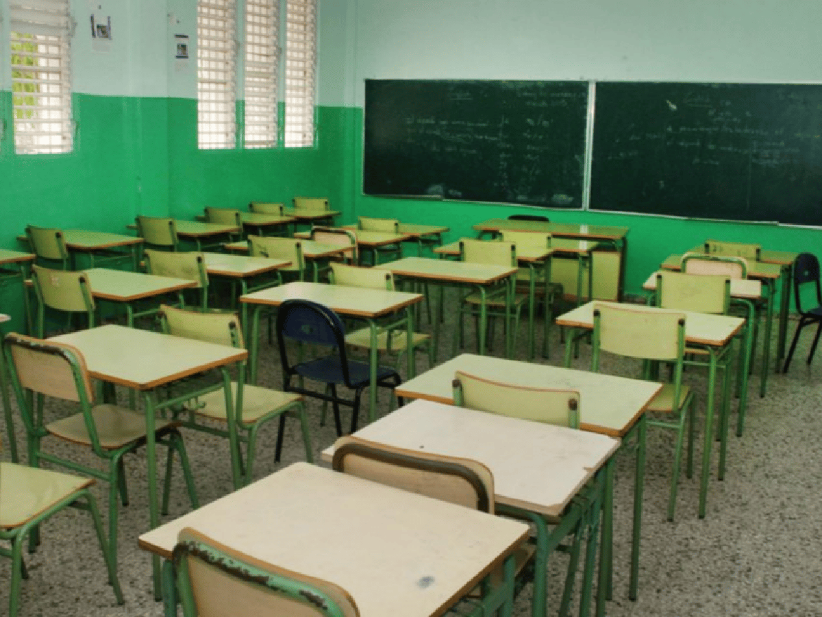 Santa Fe: docentes de escuelas públicas y privadas inician paro de 48 horas