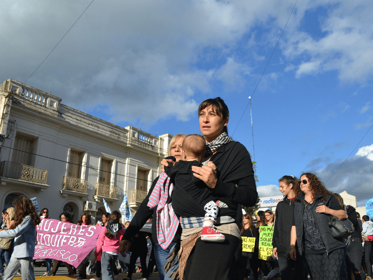 Paro feminista y movilización en más de 30 ciudades contra el fallo del caso Lucía Pérez