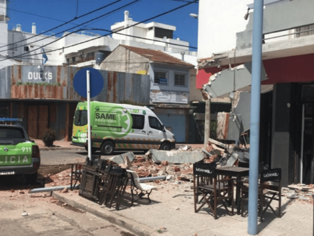 Una mujer y una niña de 3 años murieron por derrumbe de balcones de edificio de Punta Mogotes