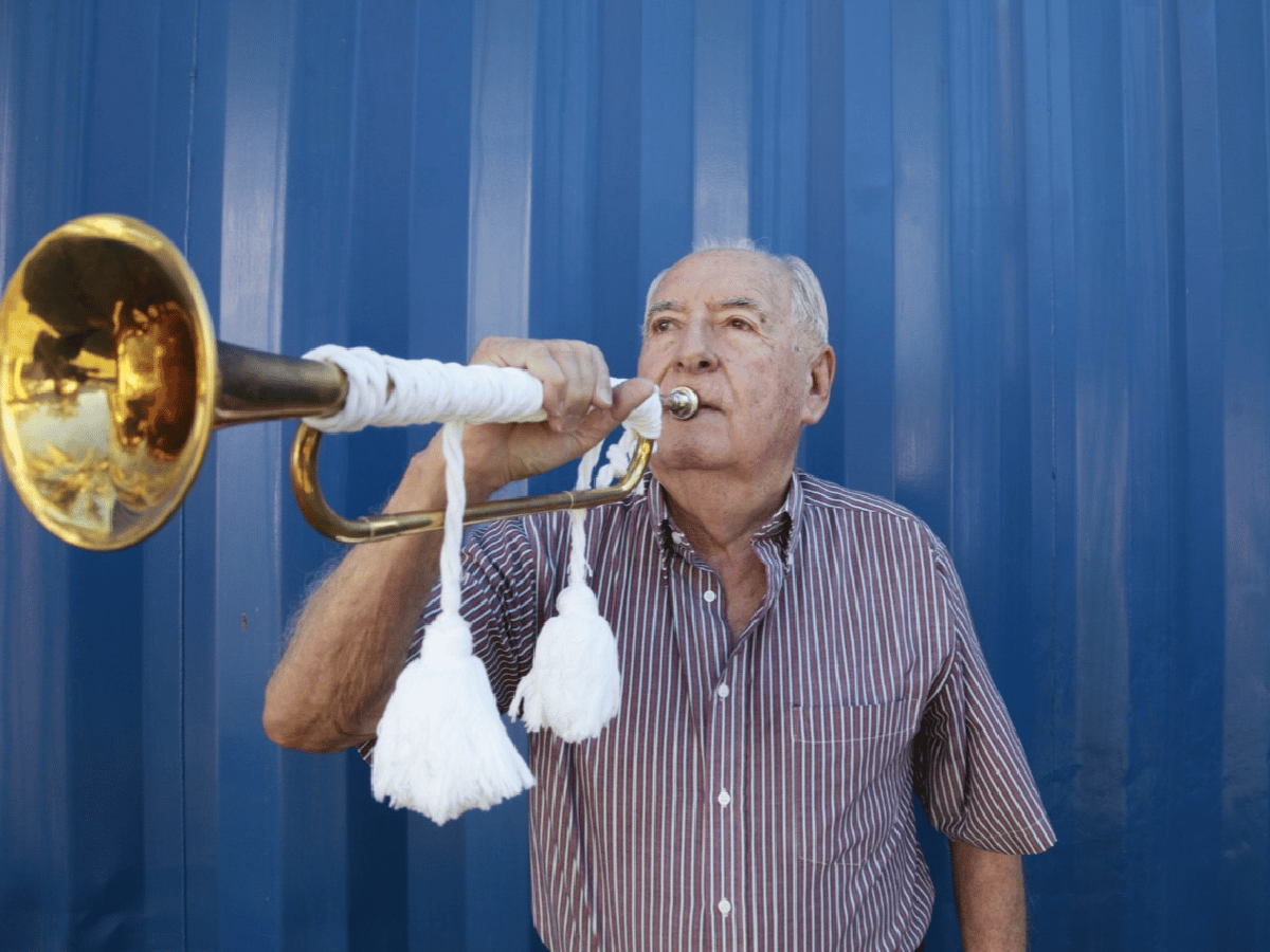 A los 84, “Pachi” Aimaretti brilla como trompa mayor de la Banda del Reencuentro