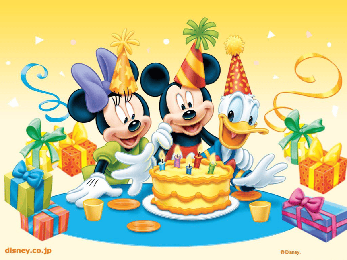 Mickey Mouse celebra 89 años