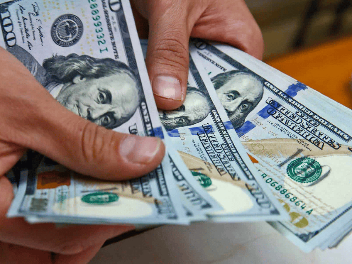 El dólar se vende a 40 pesos en algunas casas de cambio 