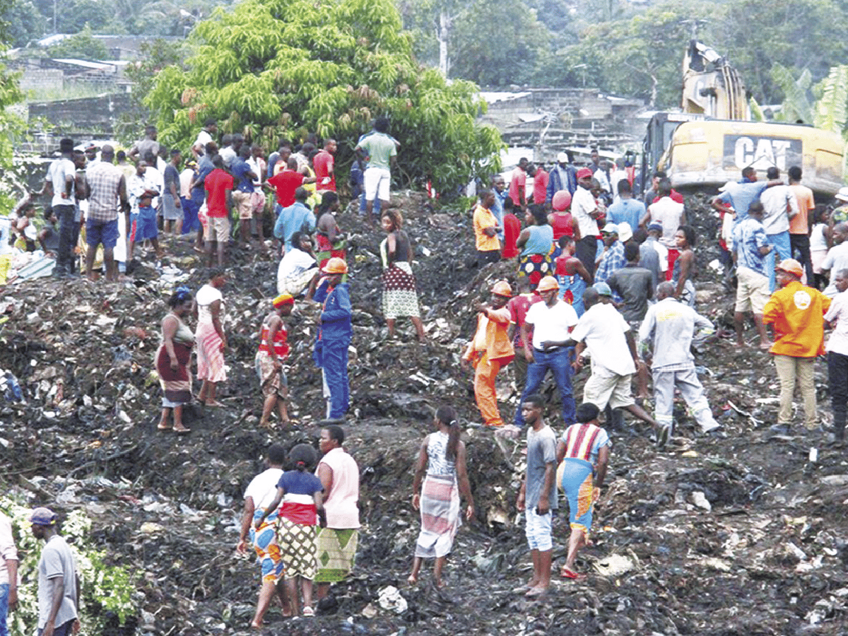 Un alud de basura dejó 17 fallecidos en Mozambique