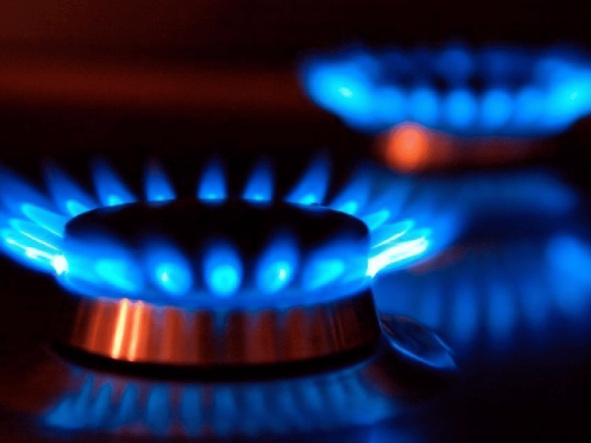Consumidores irán a la Justicia contra el pago extra en tarifa de gas por devaluación