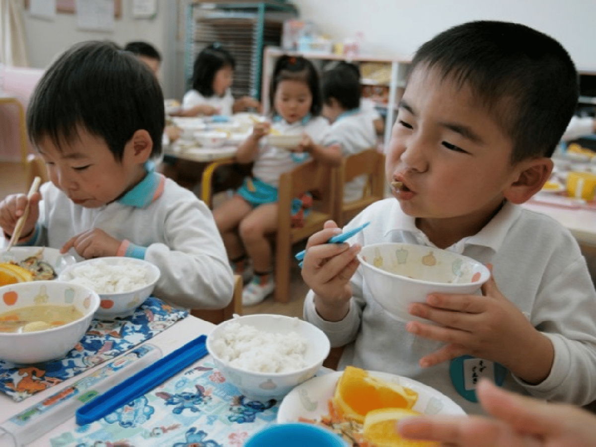 Escolaridad pública, temprana y comida saludable: ejes del éxito de la educación japonesa