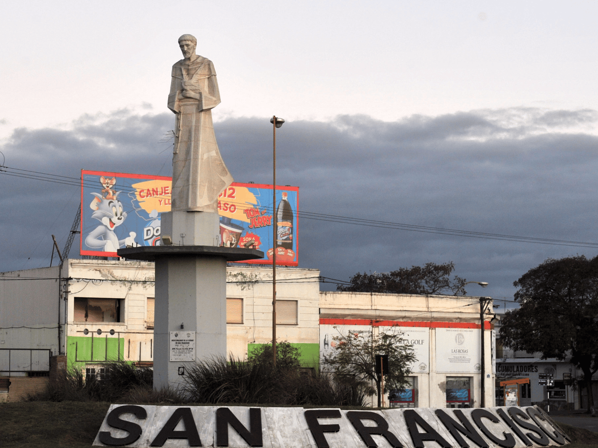 Detienen a vecino de San Francisco por  extorsionar y amenazar a familia de Freyre   