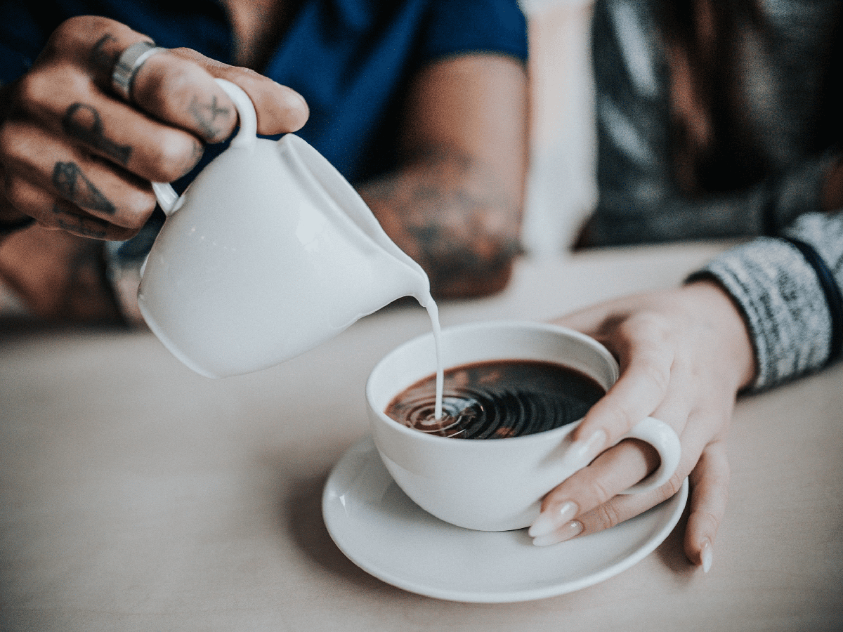 El café, el remedio milagroso contra un trastorno con movimientos incontrolados