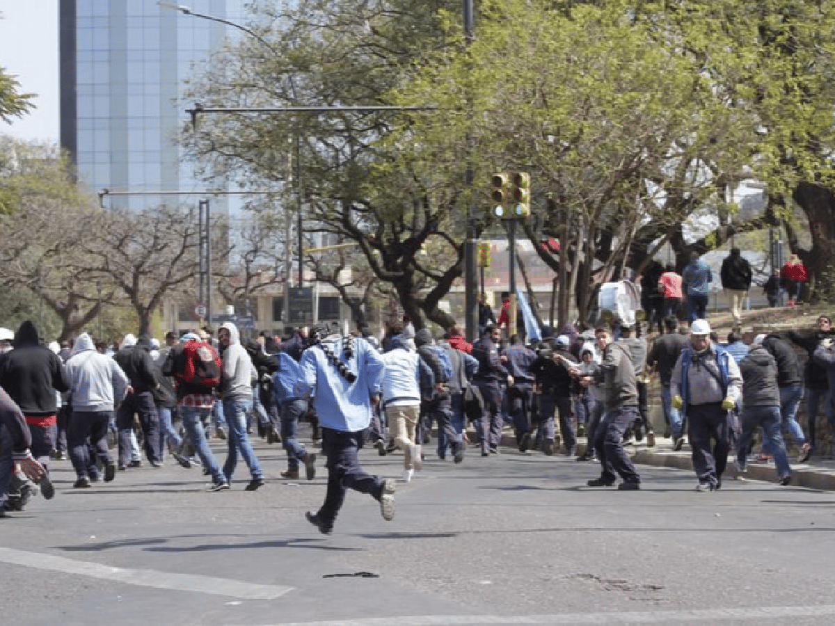 Incidentes en Córdoba durante la marcha de Luz y Fuerza: nueve detenidos