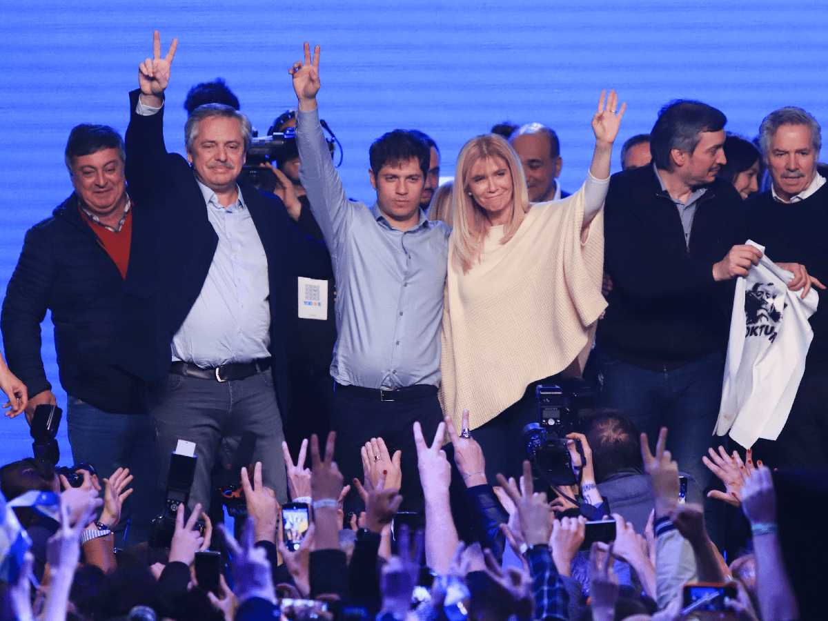 Kicillof logra casi el 50 por ciento de los votos en Buenos Aires y se impone a Vidal por 17 puntos