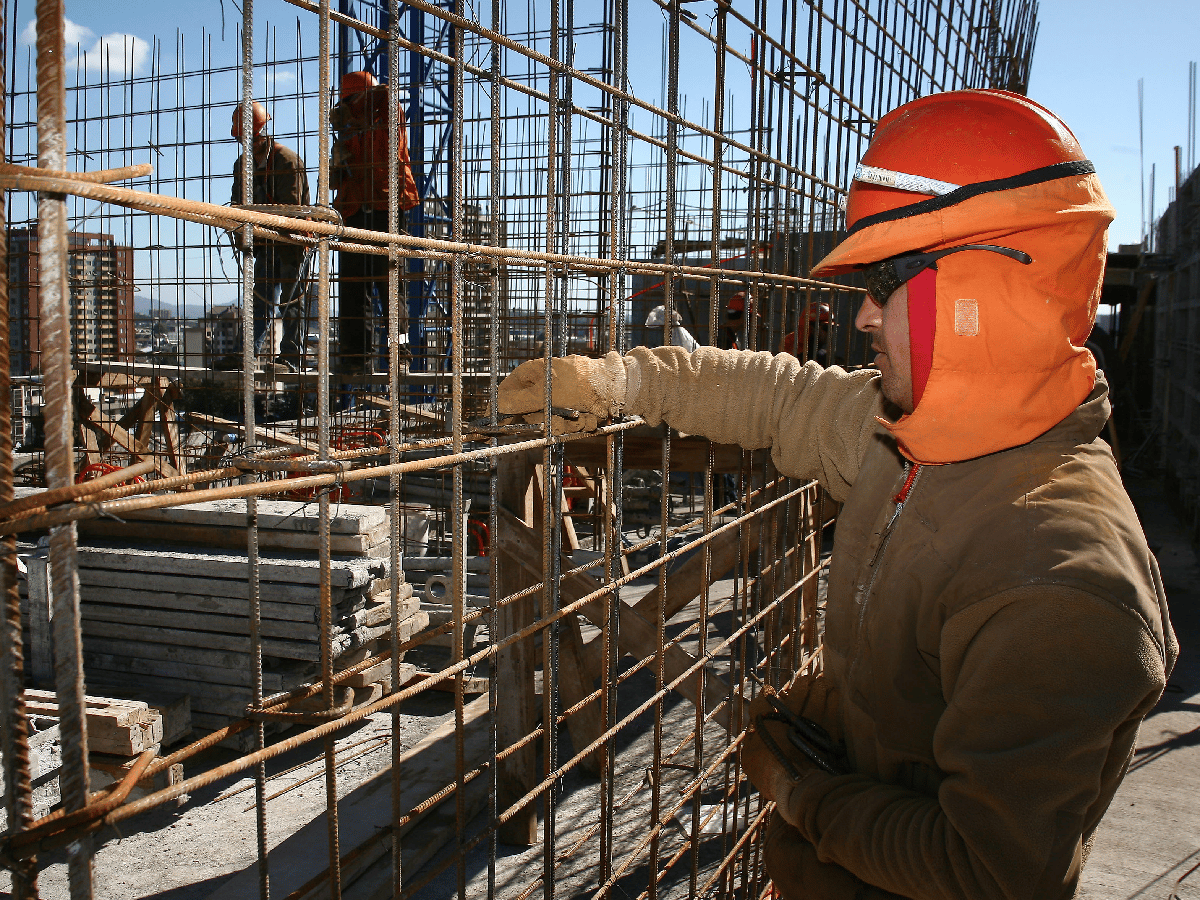 El empleo formal en la construcción bajó 2% en mayo, según informe