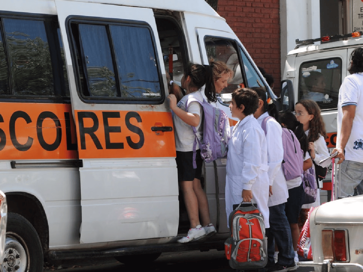 Transportes escolares costarán  un 35 por ciento más este año
