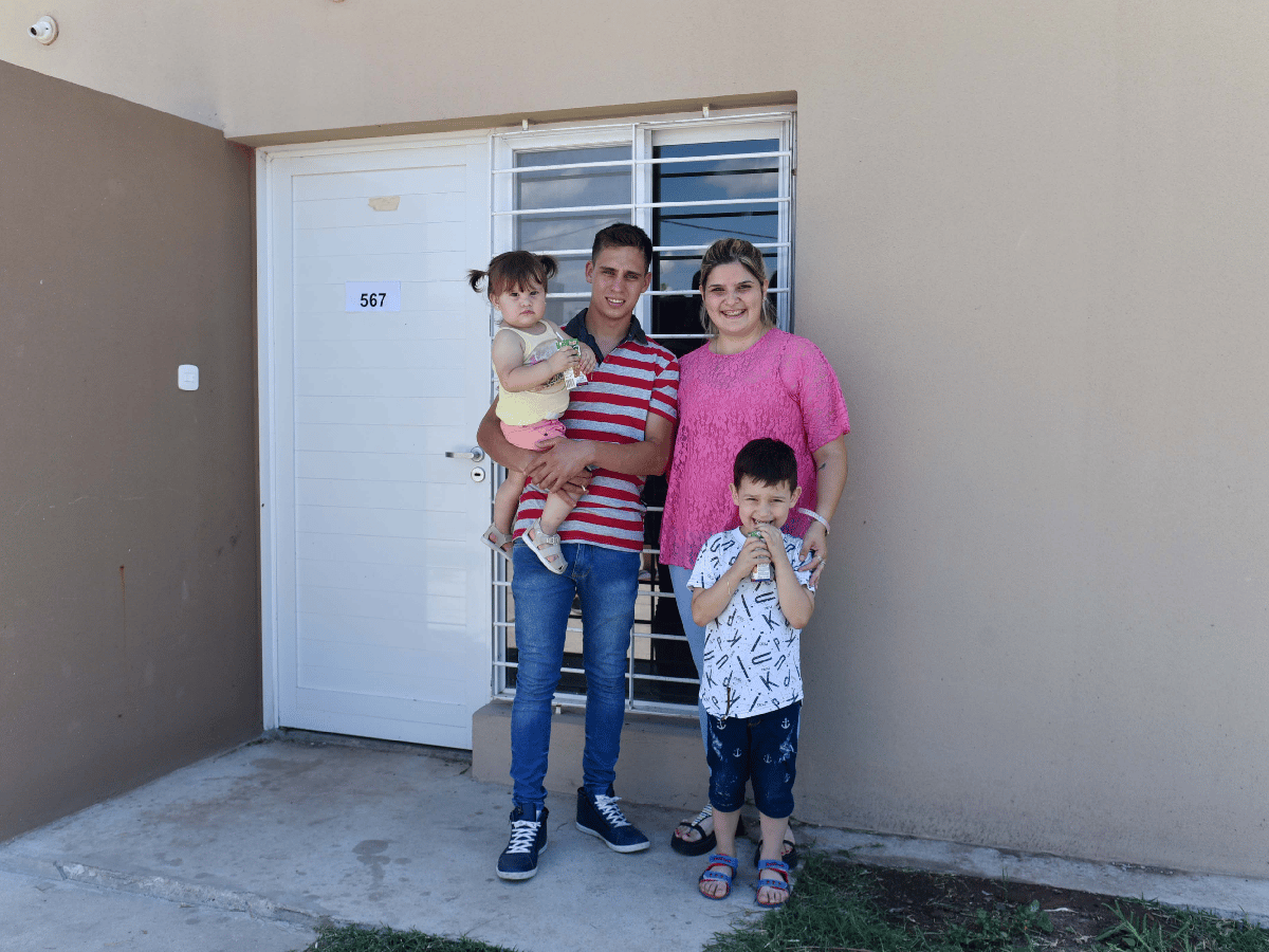  Año nuevo en la casa propia: 22 familias  de Frontera cumplieron el deseo   