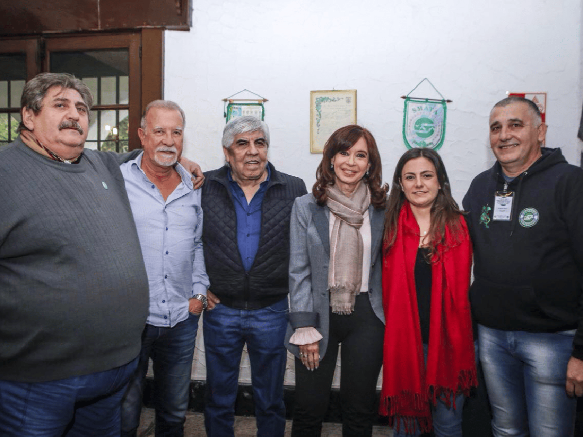 Cristina Kirchner se reunió con Hugo Moyano en la antesala del acto en Smata 