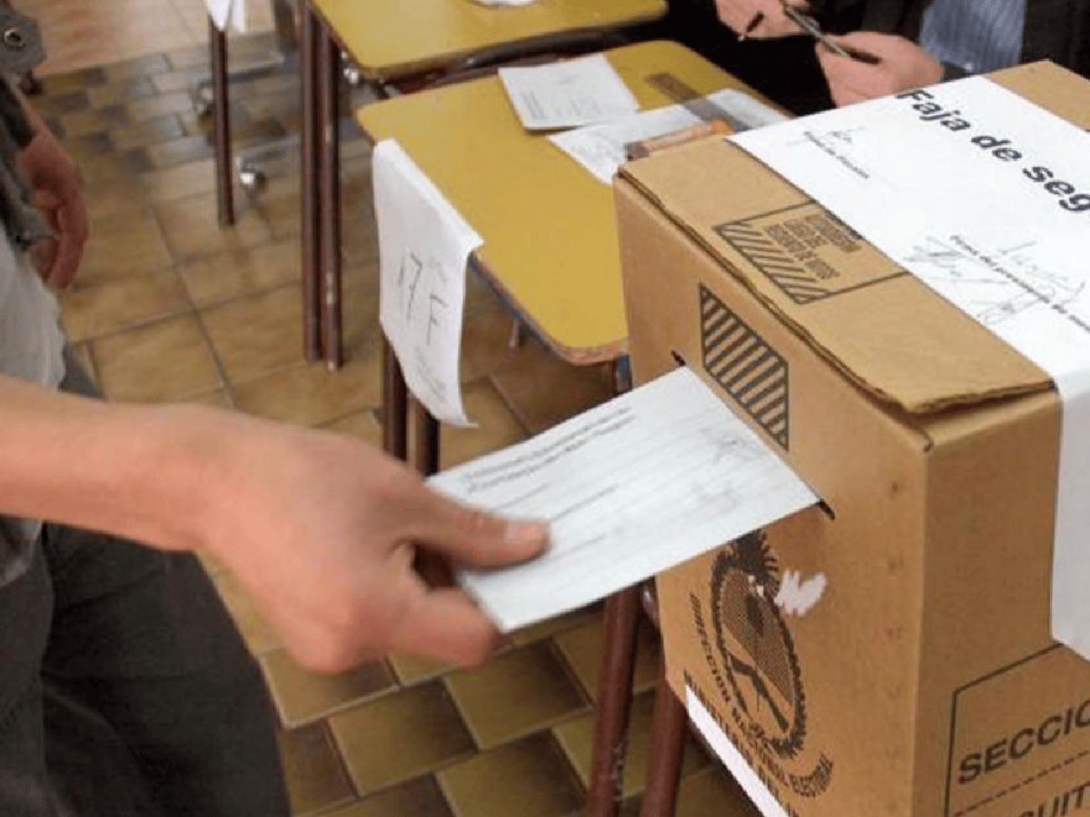 Vecina denunció que una fiscal de su mesa no la dejaba votar