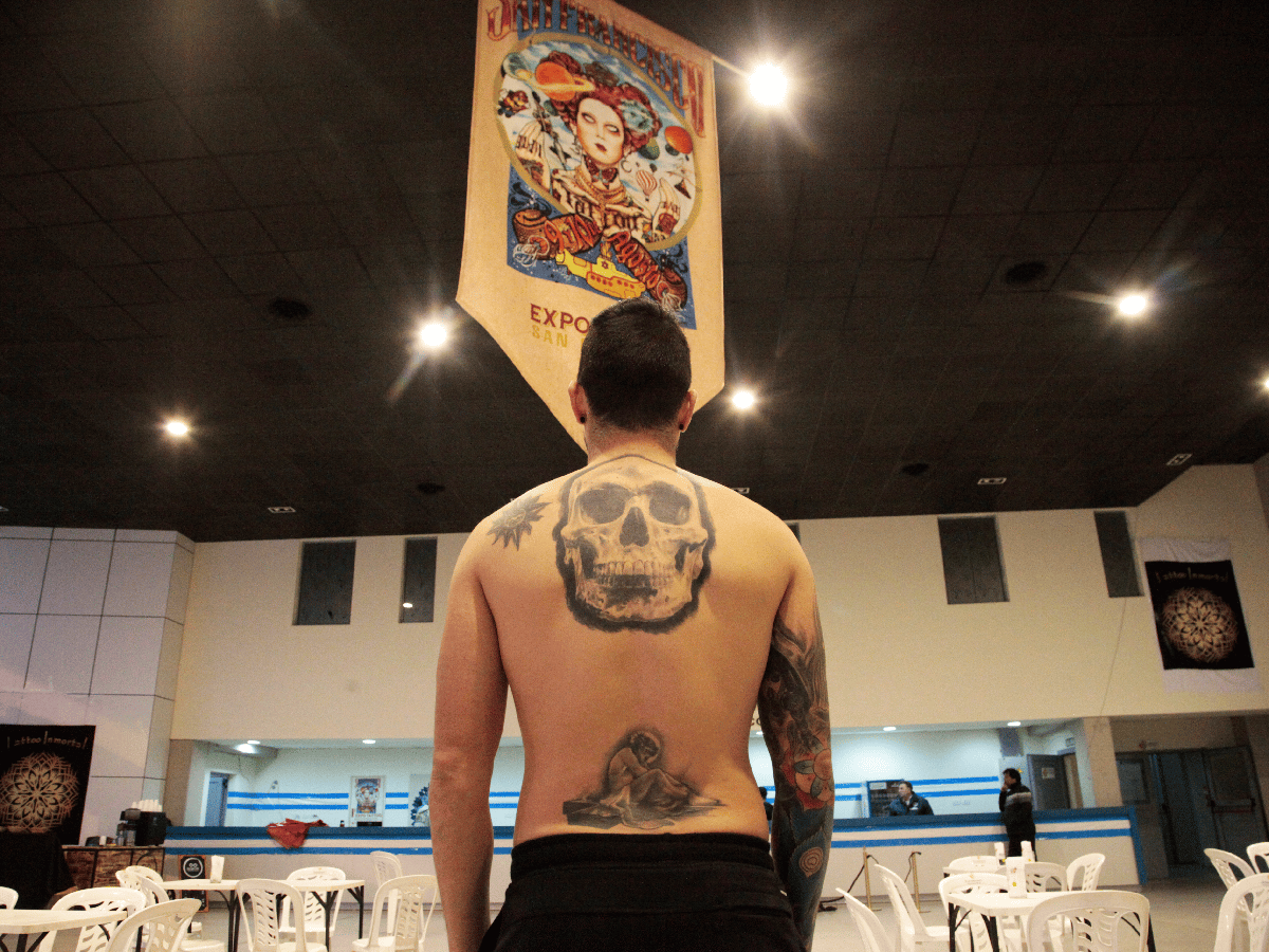 La ciudad reúne a unos ochenta tatuadores en la primera convención
