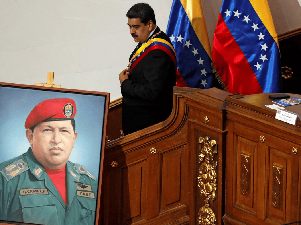 Maduro cerró el espacio aéreo y la frontera con Brasil