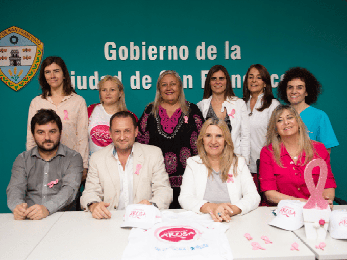 Realizan la segunda Caminata Rosa  y estudios gratuitos para concientizar sobre el cáncer de mama
