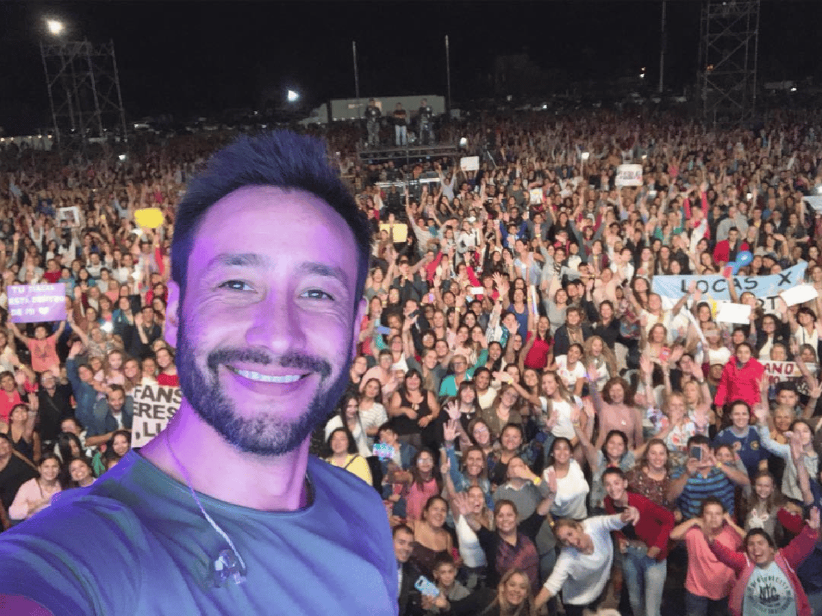  La selfie de la gran noche de Luciano Pereyra en Devoto 