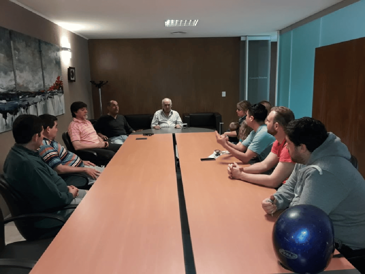  El gremio se reunió con trabajadores de  Ribeiro que reclaman por atraso salarial 