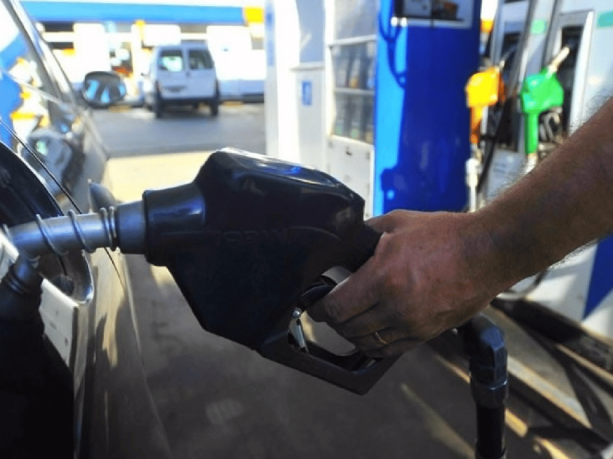 expendedores estimaron que precio de los combustibles está atrasado 15% y alertaron sobre baja en el consumo