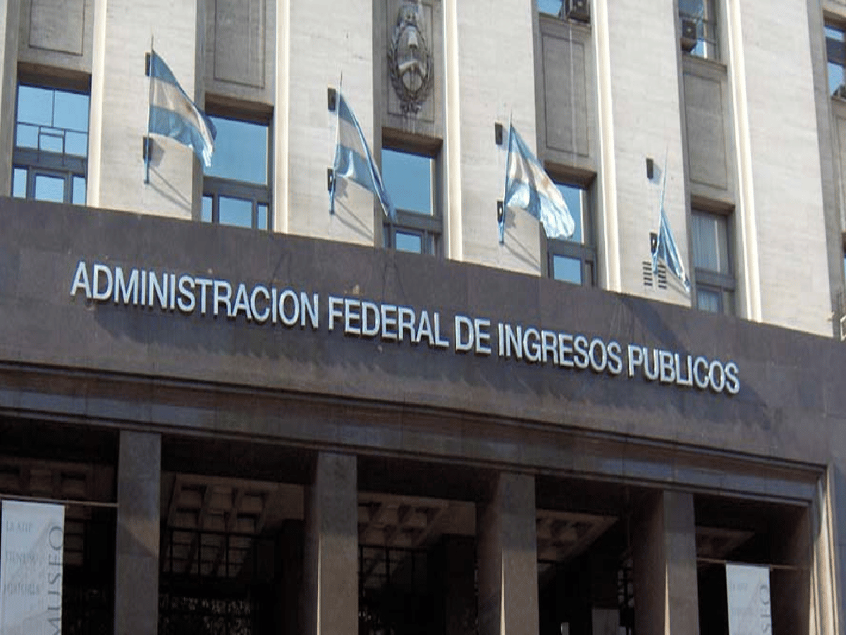 En la Argentina se pagan al  menos 163 impuestos nacionales, provinciales y municipales    