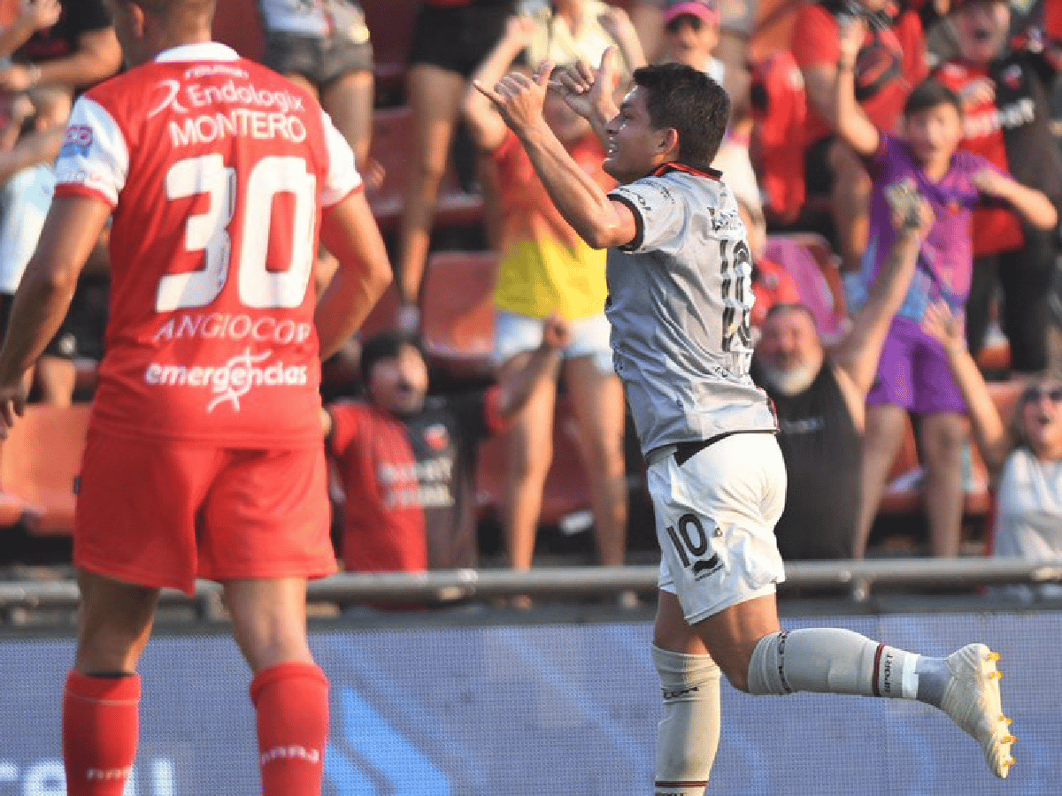 Colón ganó con un gol del Pulga Rodríguez