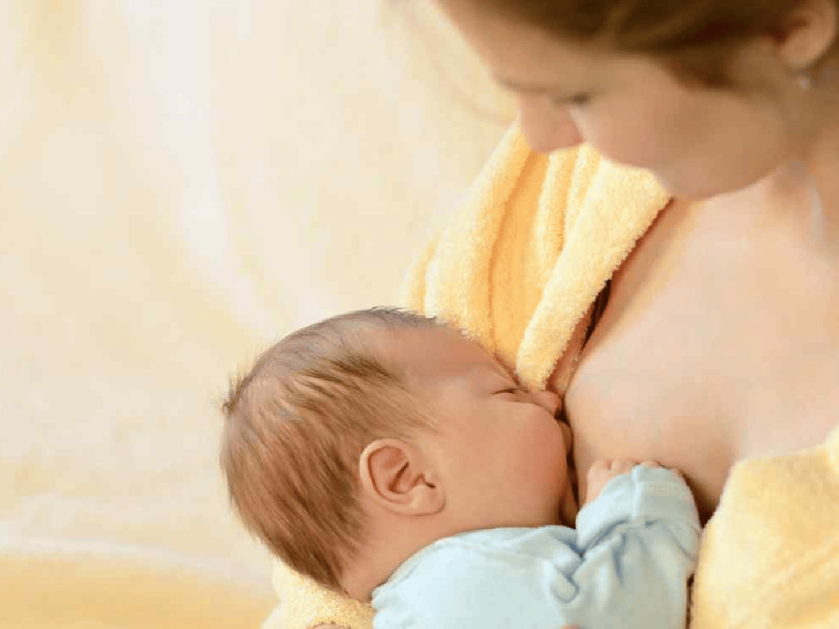 Advierten que hijos lactantes de madres veganas corren riesgo de daños neurológicos