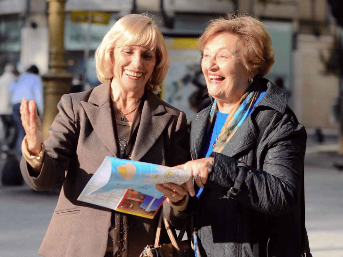 Lanzan programa turístico gratuito para jubilados cordobeses