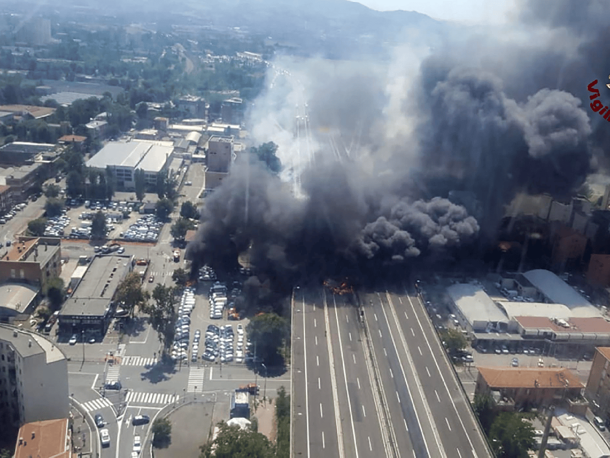 Italia: explotó camión cisterna y causó un enorme incendio