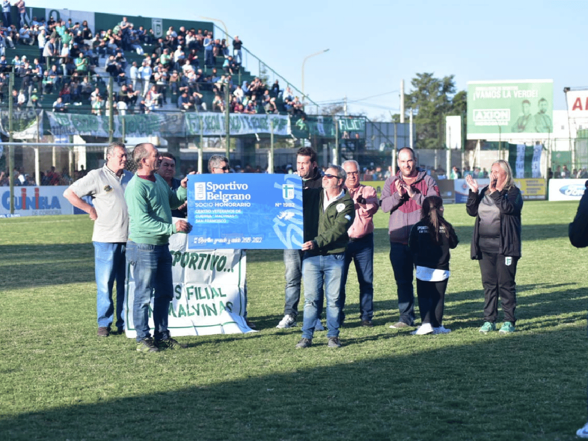 Merecido Y Conmovedor Reconocimiento – La Voz De San Justo