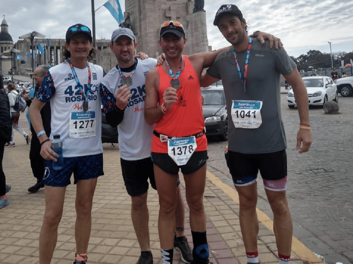 Atletas locales corrieron en Rosario