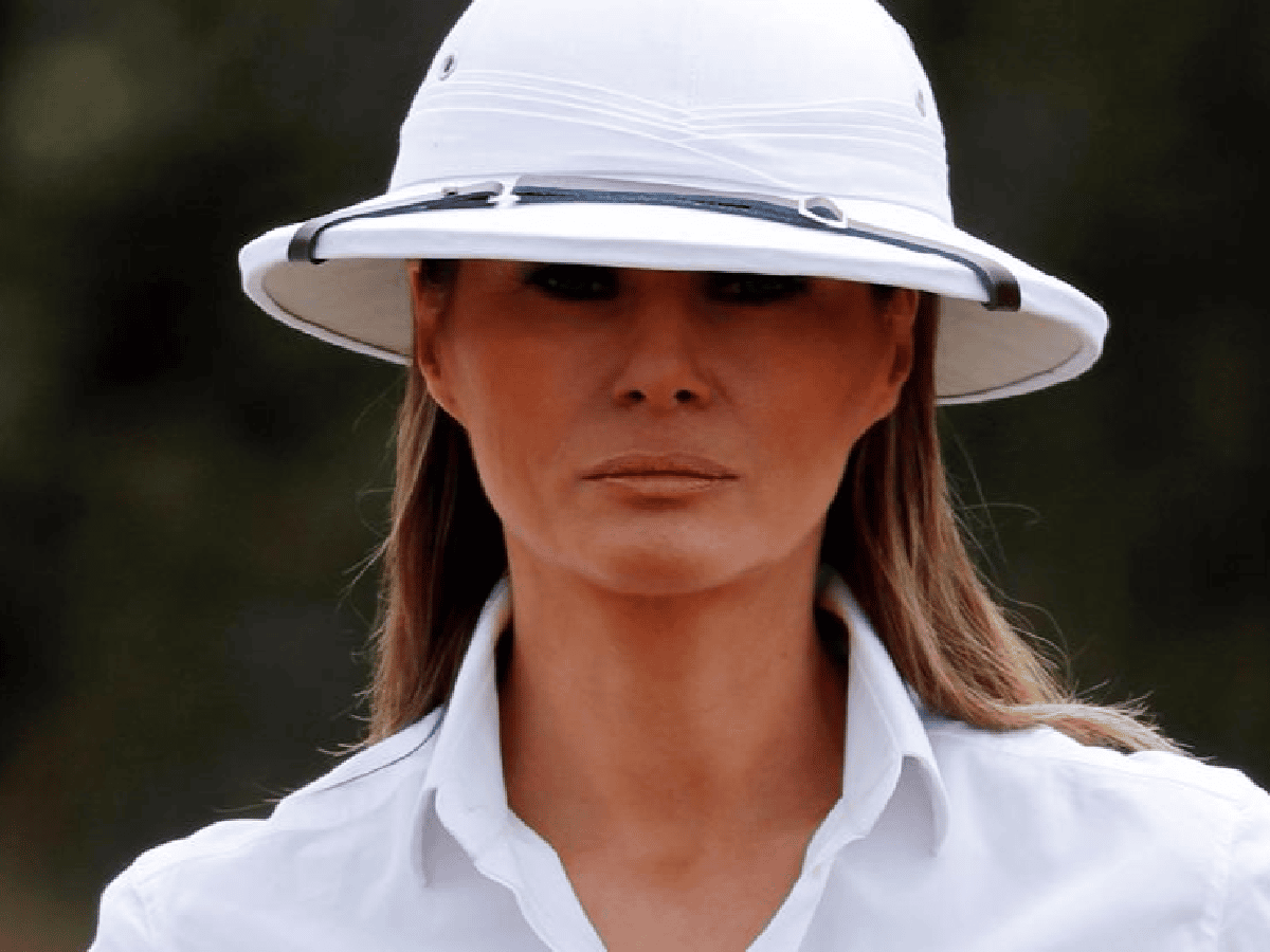 Melania Trump lució un sombrero colonialista en Kenia