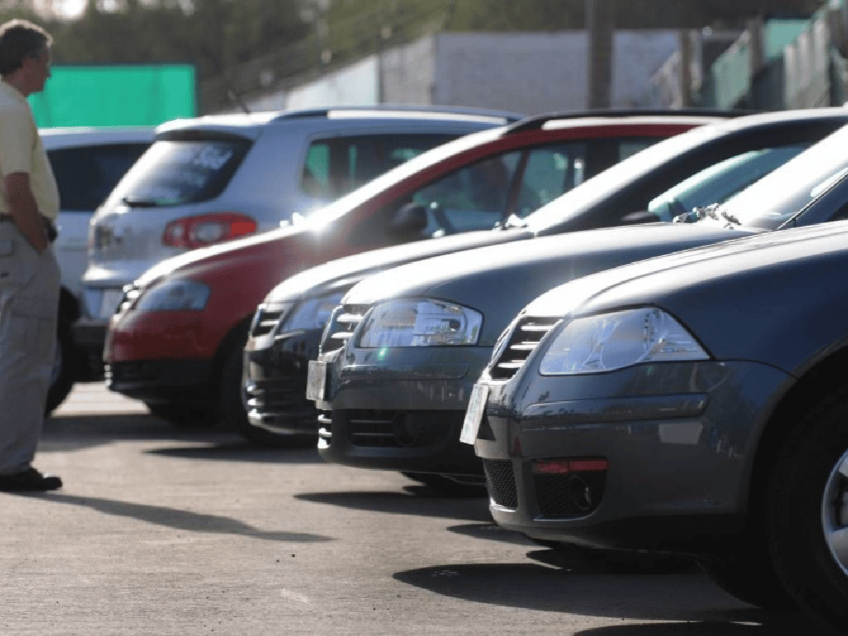 La venta de autos usados  cayó casi 10% en octubre,  pero mucho menos que la de 0km   