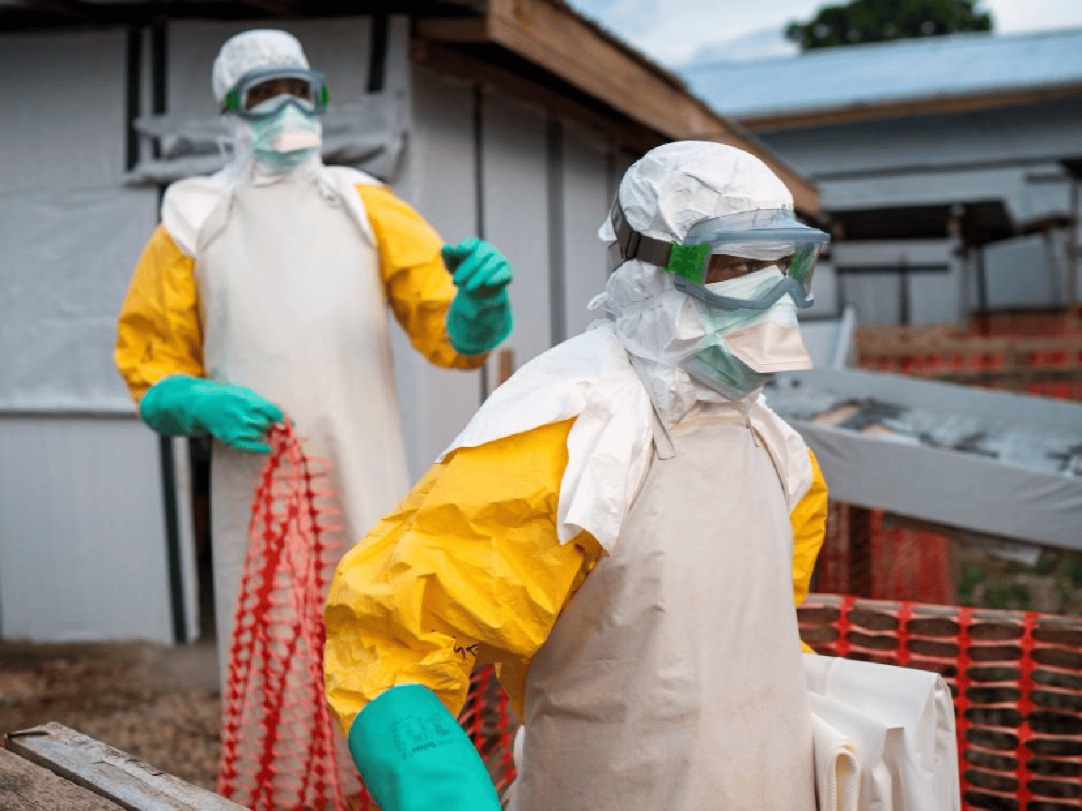 La OMS declara al ébola "emergencia" sanitaria mundial
