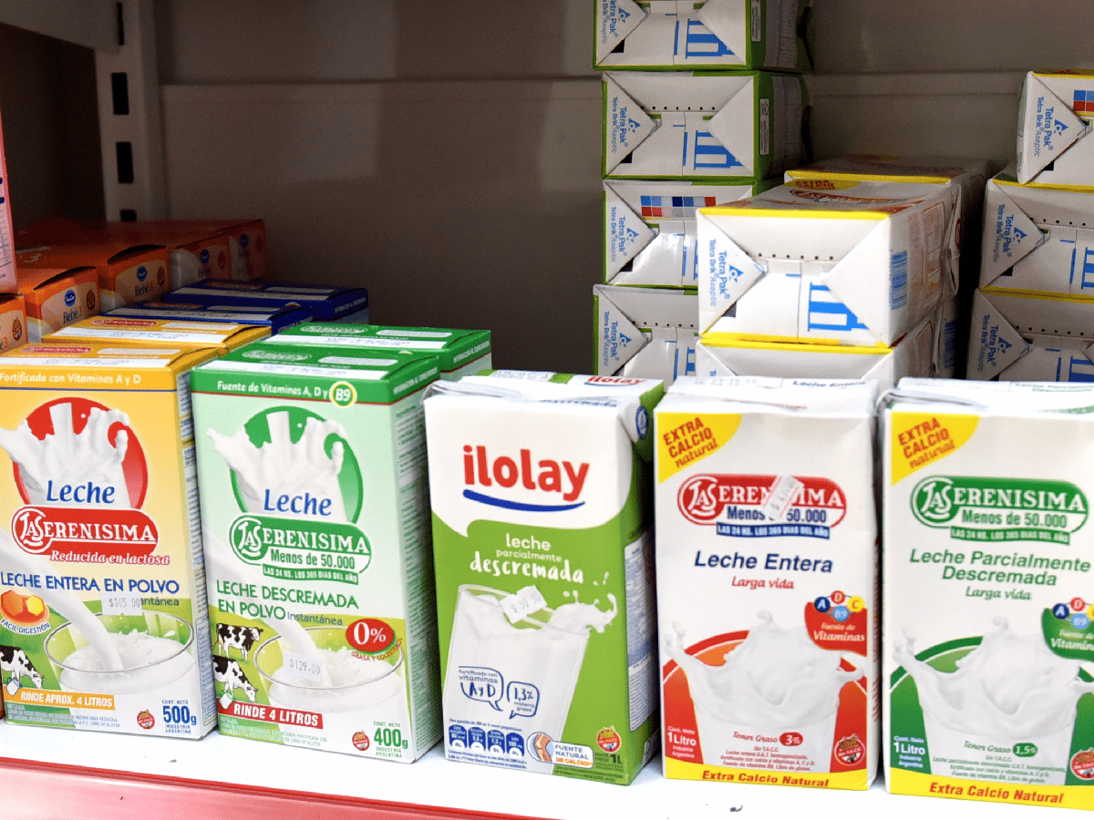 En Córdoba la leche larga vida subió un 40% y hay faltante en las góndolas