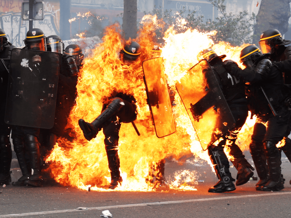 Disturbios en París al margen de un desfile por el 1 de mayo